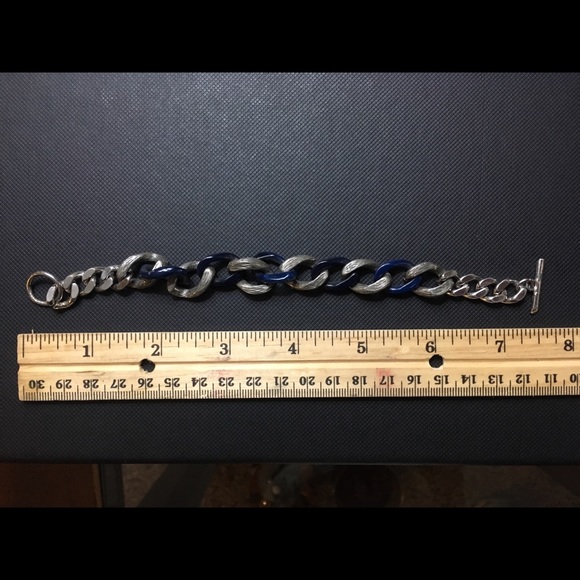 3 chain bracelets - Picture 7 of 8